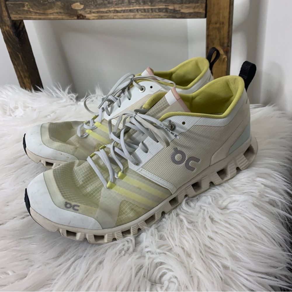 On Cloud X Shift Vapor Acacia Off White Yellow Running Sneakers Shoes Size 10